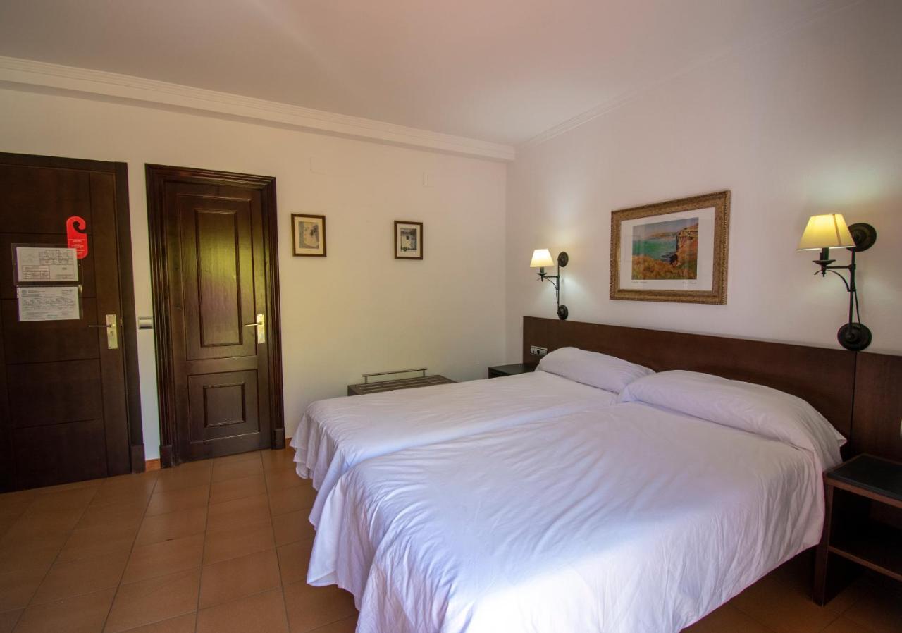 Hotel Del Carmen Prado Del Rey Exterior foto